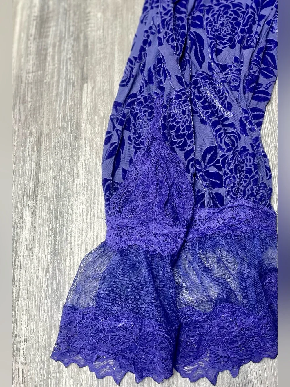 Vintage Purple Floral Lace Bloomers and Chamise - Picture 3 of 10